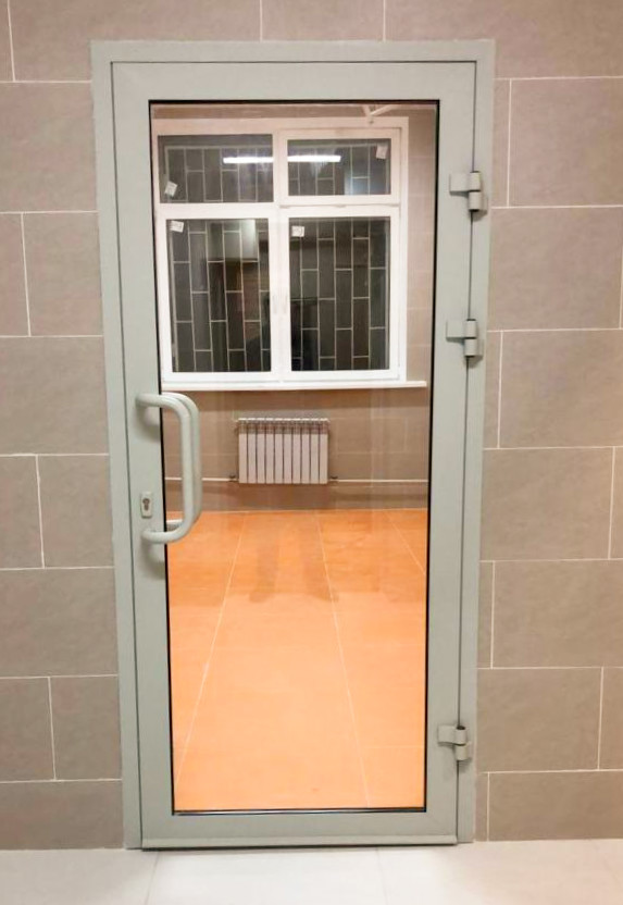 Двери и защита интерьера в медицинских учреждениях от ЭРМАНАС